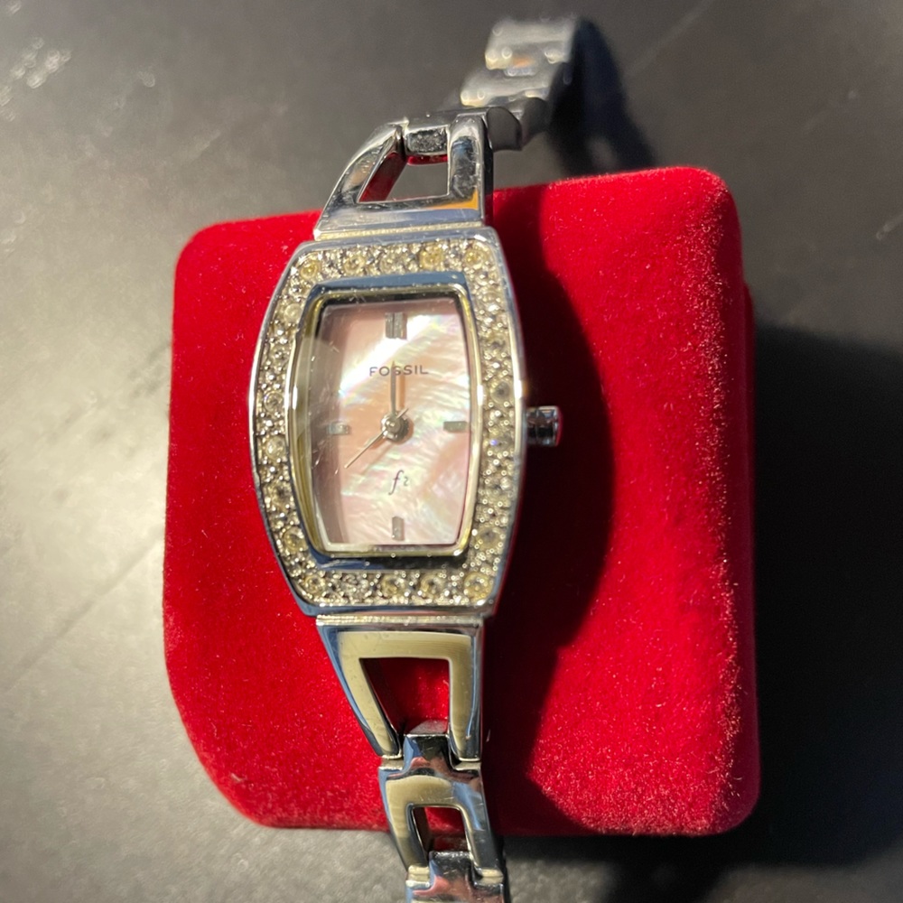 Fossil F2 ES-9722 Mother of Pearl Dial Quartz Watch